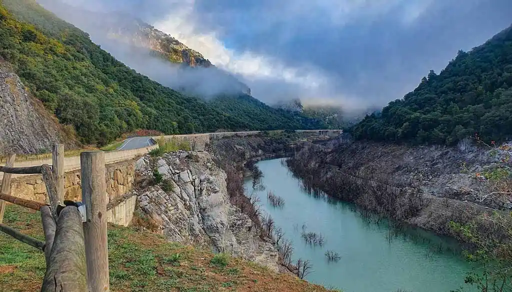 Mirador embalse de Itoiz