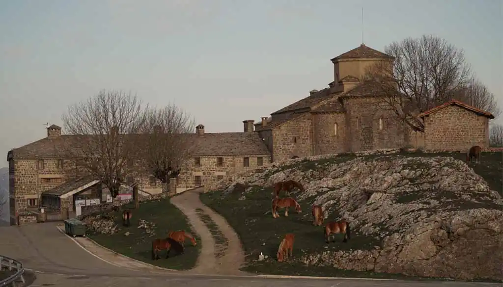 Santuario San Miguel de Aralar